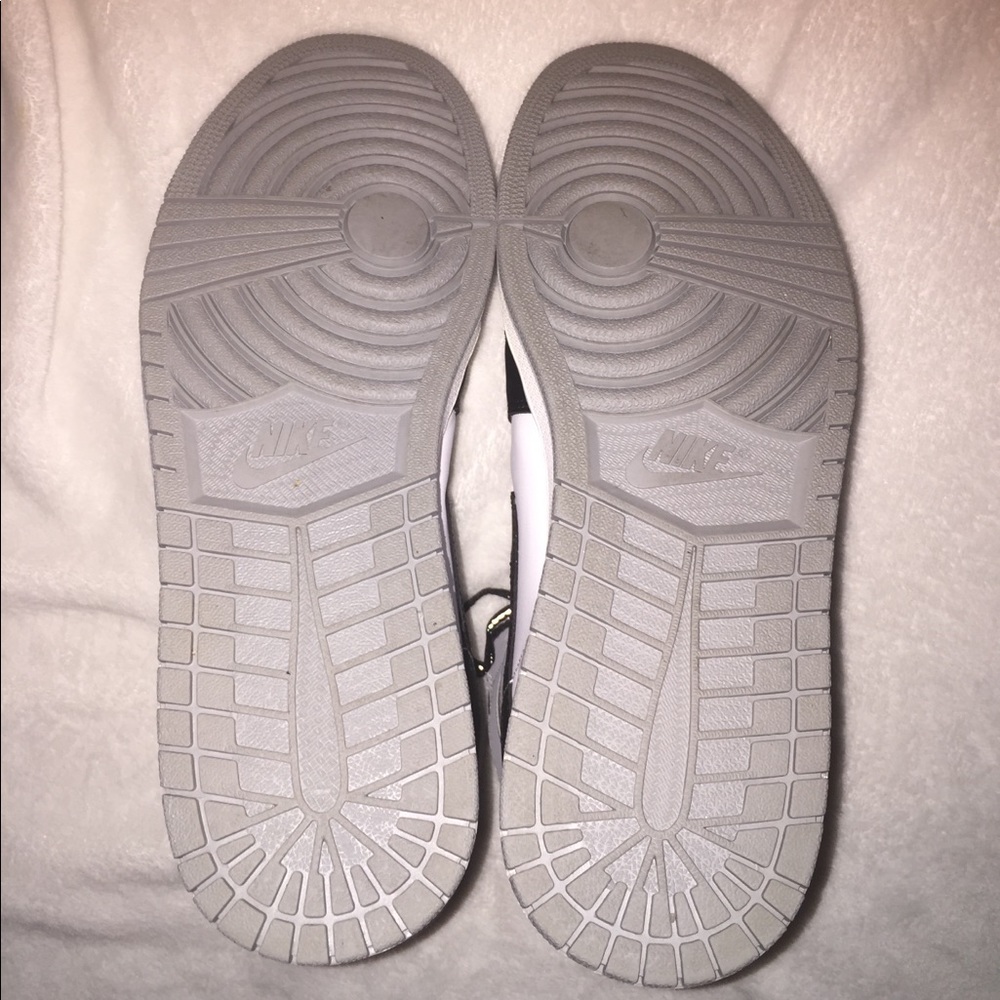 (SOLD) Air Jordan 1 Retro “Barons” - Picture 2 of 7